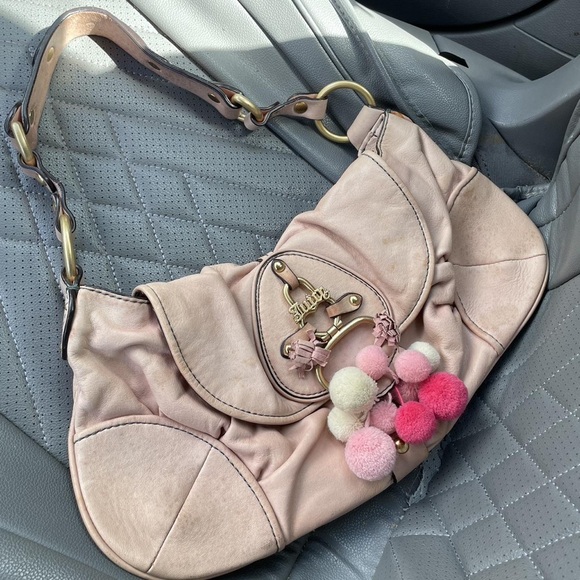 Juicy Couture Pink Shoulder Bag with Gold Accents - Picture 2 of 5